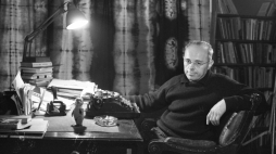 Stanisław Lem, 1966 r. Fot. PAP/H. Makarewicz