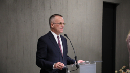 Spotkanie poświęcone współpracy międzynarodowej na rzecz upamiętnienia ofiar KL Gusen. Fot. Sebastian Indra/MSZ. Źródło: www.gov.pl