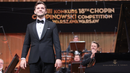 Kamil Pacholec podczas koncertu w ramach finału Konkursu Chopinowskiego w sali koncertowej Filharmonii Narodowej w Warszawie. Fot. PAP/L. Szymański