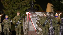 Uroczystość odsłonięcia pomnika płk. Łukasza Cieplińskiego w Rzeszowie. Fot. PAP/D. Delmanowicz