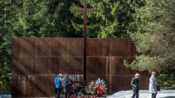  Polski Cmentarz Wojenny na terenie państwowego Kompleksu Memorialnego „Katyń”. Fot. PAP/W. Pacewicz