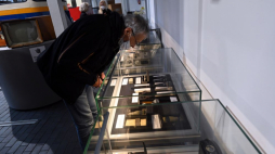 Wystawa „W świecie dźwięku i obrazu. Od fonografu do stereofonii / Od tarczy Nipkowa do 4K.” w Muzeum Techniki i Komunikacji – Zajezdnia Sztuki w Szczecinie. Fot. PAP/M. Bielecki