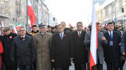 Prezes Stowarzyszenia Marsz Niepodległości Robert Bąkiewicz (2P), poseł Konfederacji Robert Winnicki (3P), dyrektor Gabinetu Szefa UdSKiOR Wojciech Lesiak (2L) i szef Urzędu do Spraw Kombatantów i Osób Represjonowanych Jan Józef Kasprzyk (4L) biorą udział w Marszu Niepodległości. Warszawa, 11.11.2021. Fot. PAP/P. Nowak