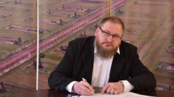 Dyrektor Muzeum Auschwitz dr Piotr Cywiński. Źródło: Muzeum Auschwitz