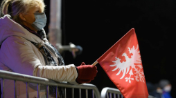 Obchody 102. rocznicy wybuchu Powstania Wielkopolskiego przy pomniku Powstańców Wielkopolskich w Poznaniu. Fot. PAP/J. Kaczmarczyk