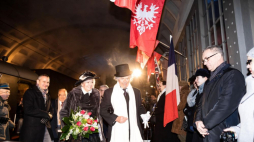 Inscenizacja przyjazdu Ignacego Jana Paderewskiego na dworzec kolejowy w Poznaniu. 26.12.2019. Fot. PAP/M. Zakrzewski