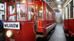 Pierwszy polski tramwaj – wagon silnikowy typu C z kolekcji Muzeum Inżynierii Miejskiej w Krakowie – po konserwacji. Fot. PAP/Ł. Gągulski