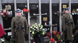 Uroczystości pogrzebowe gitarzysty Andrzeja Nowaka na Powązkach Wojskowych w Warszawie. Fot. PAP/R. Pietruszka