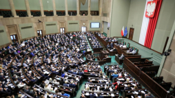 Posłowie na sali obrad Sejmu. Fot. PAP/W. Olkuśnik
