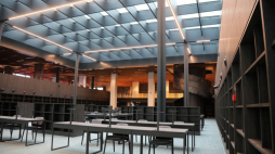 Nowe czytelnie w gmachu głównym Biblioteki Narodowej w Warszawie. Fot. PAP/W. Olkuśnik