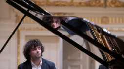 Laureat trzeciej nagrody XVIII Międzynarodowego Konkursu Pianistycznego im. Fryderyka Chopina – Martin Garcia Garcia. Fot. PAP/J. Kaczmarczyk