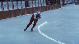 Jugosławia Sarajewo 02.1984. Zimowe Igrzyska Olimpijskie w dniach 8-19 lutego. Nz. polska panczenistka Lilianna Morawiec. Fot. PAP/W. Kryński 