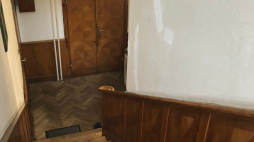 Klatka schodowa w willi przy ul. Podchorążych 69a. Źródło: Facebook/ Stołeczny Konserwator Zabytków