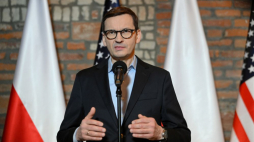 Premier Mateusz Morawiecki podczas konferencji prasowej po spotkaniu z sekretarzem stanu USA Antonym Blinkenem. Rzeszów, 05.03.2022. Fot. PAP/D. Delmanowicz