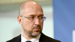 Premier Ukrainy Denys Shmyhal. Fot. PAP/EPA/J. Geron