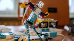 Zajęcia w ramach programu Laboratoria Przyszłości w Szkole Podstawowej nr 38 im. Henryka Sienkiewicza w Lublinie. Fot. PAP/W. Jargiło