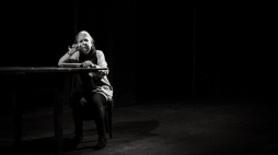 Na zdjęciu: Krzesisława Dubielówna. Fot. Mikołaj Pływacz. Źródło: www.facebook.com/Teatr.Polski.we.Wroclawiu