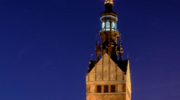 Wieża katedry św. Mikołaja. Źródło: Wikimedia Commons