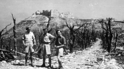 Żołnierze Samodzielnej 2 Brygady Pancernej po bitwie o Monte Cassino. 05.1944. Źródło: NAC