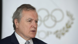 Warszawa, 22.06.2022. Wicepremier, minister kultury i dziedzictwa narodowego Piotr Gliński podczas walnego zgromadzenia Towarzystwa Olimpijczyków Polskich, które odbyło się 22 bm. w siedzibie Polskiego Komitetu Olimpijskiego w Warszawie. Fot. PAP/Andrzej Lange