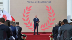 Warszawa, 15.06.2022. Sekretarz stanu w Kancelarii Prezydenta RP Wojciech Kolarski podczas uroczystości wręczenia medali Virtus et Fraternitas, 15 bm. w Belwederze w Warszawie. Medal Virtus et Fraternitas jest wyróżnieniem dla osób zasłużonych w niesieniu pomocy osobom narodowości polskiej lub obywatelom polskim innych narodowości, będących ofiarami zbrodni. Fot. PAP/P. Nowak