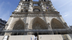 Katedra Notre–Dame. 04.2022. Fot. PAP/EPA