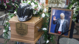 Warszawa, 31.08.2022. Uroczystości pogrzebowe perkusisty Piotra Szkudelskiego, w kościele św. Anny w Wilanowie w Warszawie. Fot. PAP/T. Gzell 