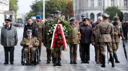 Warszawa, 20.09.2022. Uroczystości z okazji 80. rocznicy utworzenia Narodowych Sił Zbrojnych, 20 bm. przed Grobem Nieznanego Żołnierza w Warszawie. Fot. PAP/T. Gzell 