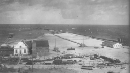 Budowa portu morskiego w Gdyni. 1925 r. Fot. NAC