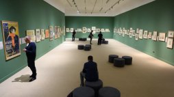 Wystawa „Tryumf koloru. Arcydzieła grafiki francuskiej z przełomu XIX i XX wieku z kolekcji Muzeum Narodowego w Krakowie” w Centrum Kultury Zamek w Poznaniu. Fot. PAP/J. Kaczmarczyk