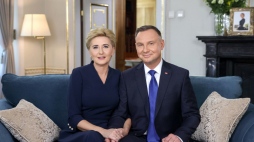 Para prezydencka złożyła nauczycielom życzenia z okazji Dnia Edukacji Narodowej. Źródło: Prezydent.pl