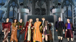 Aktor Jan Nosal (C) podczas próby medialnej spektaklu pt. "Iwona, księżniczka Burgunda" na podstawie dramatu Witolda Gombrowicza na Dużej Scenie Teatru Ludowego w Krakowie. Fot. PAP/J. Bednarczyk