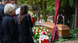 Uroczystości pogrzebowe płk. lek. med. Jana Górskiego, ps. Rzędzian na cmentarzu komunalnym Junikowo w Poznaniu. Fot. PAP/J. Kaczmarczyk