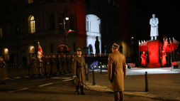 Capstrzyk Niepodległości na placu Marszałka Józefa Piłsudskiego. Warszawa, 10.11.2022. Fot. PAP/R. Guz