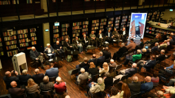 Uczestnicy konferencji pt. "W 40 lat po powstaniu TKK NSZZ "Solidarność" w bibliotece Europejskiego Centrum Solidarności w Gdańsku. Fot. PAP/A. Warżawa