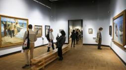 Warszawa, 16.11.2022. Wystawa pt. "Przesilenie. Malarstwo Północy 1880–1910" w Muzeum Narodowym w Warszawie, 16 bm. Ekspozycja będzie dostępna dla zwiedzających od 18 listopada 2022 r. Fot. PAP/L. Szymański