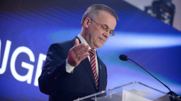 Warszawa, 11.01.2023. Sekretarz stanu w Ministerstwie Kultury i Dziedzictwa Narodowego, generalny konserwator zabytków Jarosław Sellin na inauguracji „Kongresu Niepodległa”. Fot. PAP/M. Obara