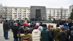Uroczystości przed Pomnikiem Bohaterów Getta. Warszawa, 27.01.2023. Fot. PAP/A. Lange