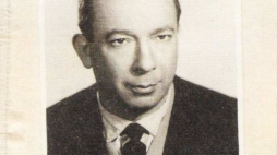Stanisław Grzesiuk – fotografia w legitymacji Związku Literatów Polskich. Źródło: Wikimedia Commons