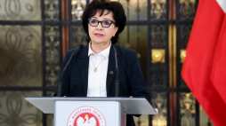 Warszawa, 17.01.2023. Marszałek Sejmu Elżbieta Witek na ogłoszeniu IV edycji ogólnopolskiego konkursu „Polskie Serce Pękło. Katyń 1940” w Sejmie w Warszawie. Fot. PAP/A. Lange 