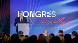 Warszawa, 11.01.2023. Wicepremier, minister kultury i dziedzictwa narodowego Piotr Gliński bierze udział w inauguracji „Kongresu Niepodległa”. Dwudniowe wydarzenie podsumuje kilkuletnie obchody setnej rocznicy odzyskania przez Polskę niepodległości. Fot. PAP/M. Obara 