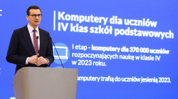 Premier Mateusz Morawiecki podczas konferencji prasowej w siedzibie KPRM. Fot. PAP/T. Gzell