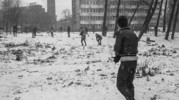 acyfikacja Kopalni Węgla Kamiennego Wujek. Doszło do masakry górników strajkujących (strajk okupacyjny) przeciw ogłoszeniu stanu wojennego. Fot. PAP/M. Janicki