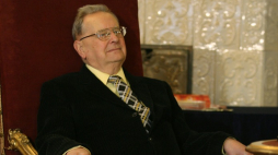 Prof. Aleksander Krawczuk. Fot. PAP/J. Bednarczyk