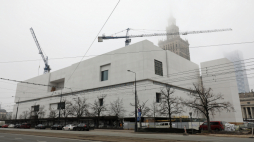 Warszawa, 15.02.2023. Budowa nowej siedziby Muzeum Sztuki Nowoczesnej, w bezpośrednim sąsiedztwie Pałacu Kultury i Nauki. Fot. PAP/P. Supernak