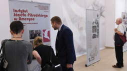 Wystawa "Instytut Piłsudskiego w Ameryce - historia i zbiory polskiej instytucji w Nowym Jorku" w Centrum Edukacyjnym IPN w Warszawie. 2018 r. Fot. PAP/P. Nowak