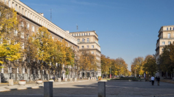 Plac Centralny im. Ronalda Reagana w Krakowie – centralne miejsce Nowej Huty. Fot. PAP/J. Ochoński