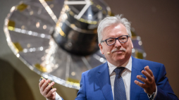 Prof. Günther Hasinger. Fot. PAP/EPA