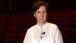 Switłana Oleszko. Kadr z orędzia wygłoszonego z okazji Międzynarodowego Dnia Teatru