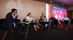 Kongres Pamięci Narodowej IPN: debata "Reparacje wojenne w XX wieku okiem naukowców". Źródło: IPN